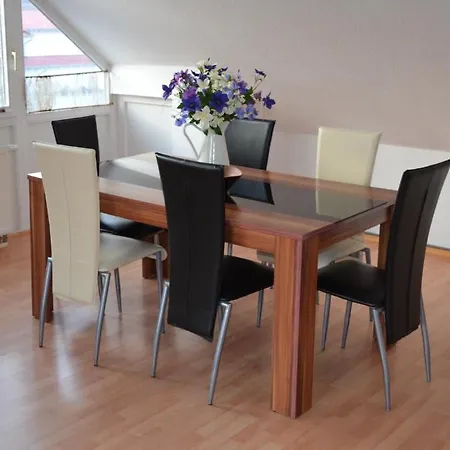 Ferienwohnung Strauch * Rust