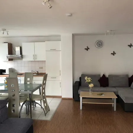 Ferienwohnung Strauch *